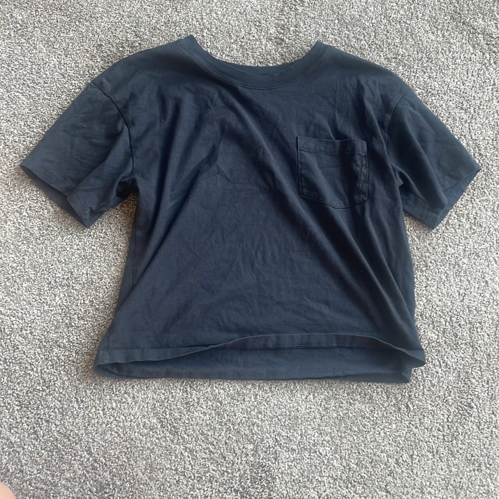 Time and Tru black boyfriend tee with front pocket, Medium (8-10)